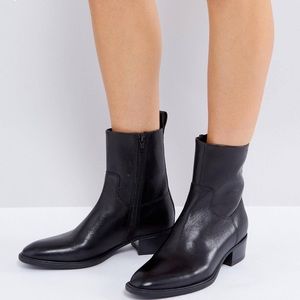 Vagabond Meja Black Leather Ankle Cut Boots 39